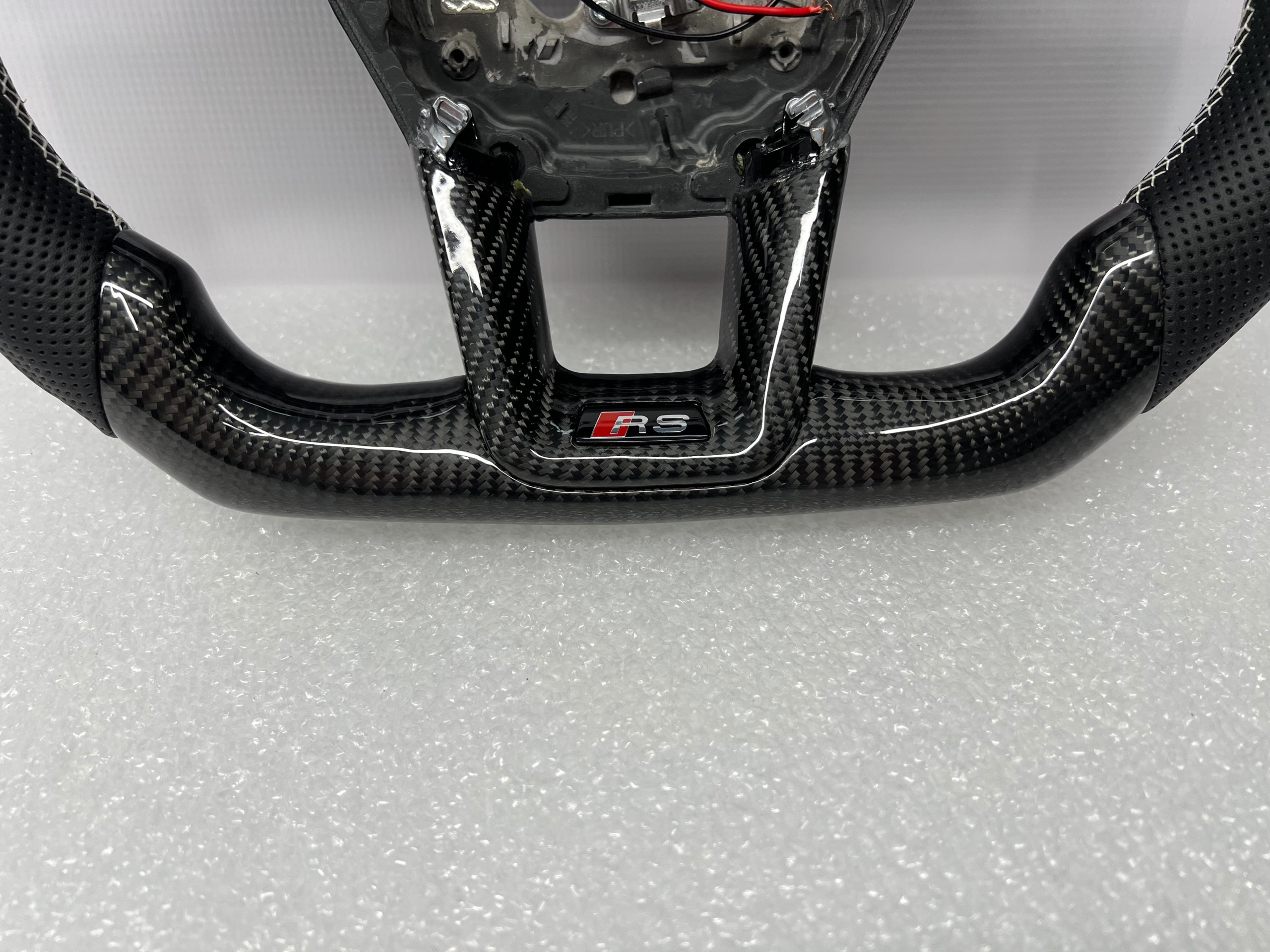 Volant Carbone AUDI A6 S6 RS6 C8 4K – Image 3