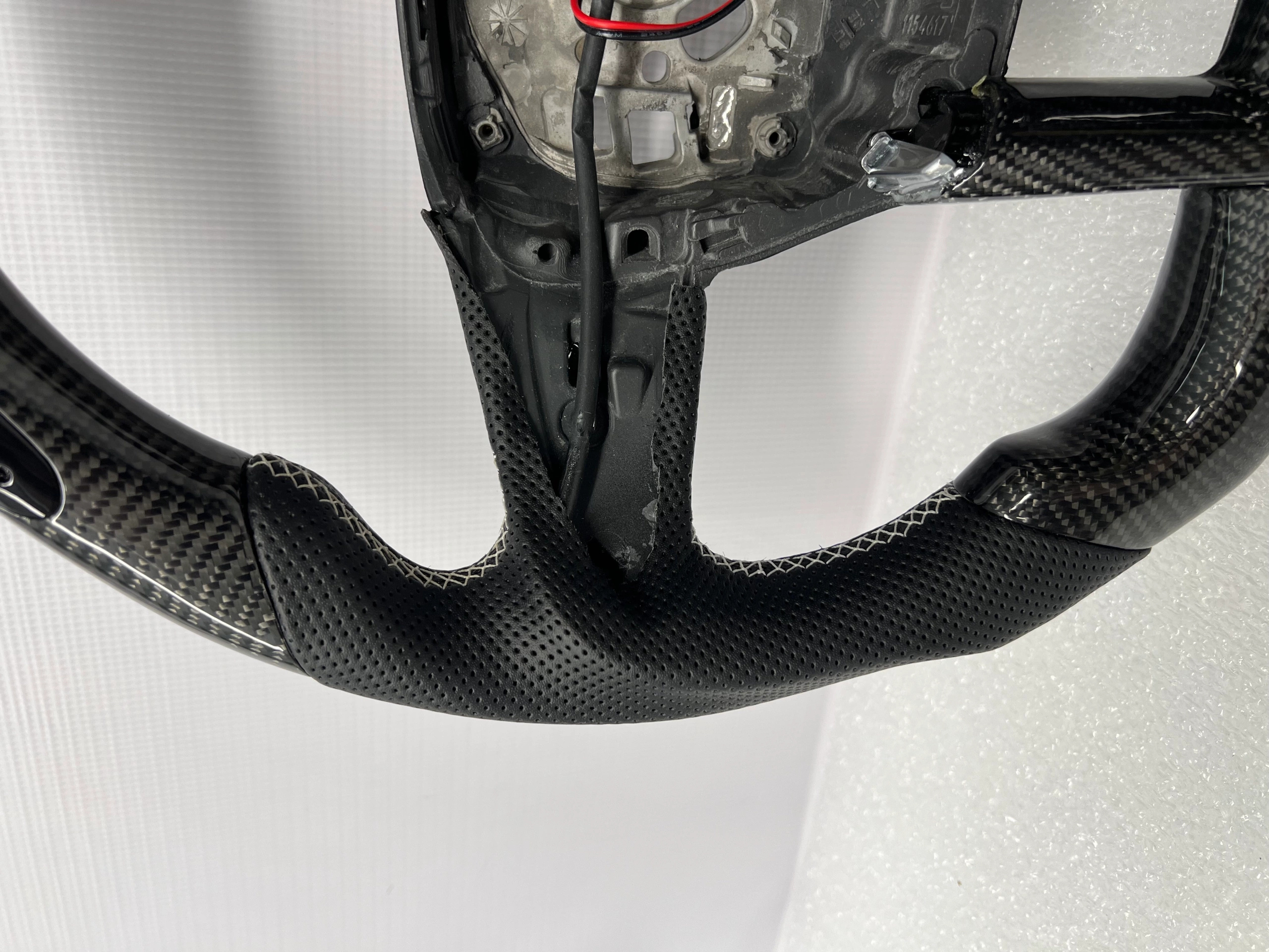 Volant Carbone AUDI A6 S6 RS6 C8 4K – Image 4