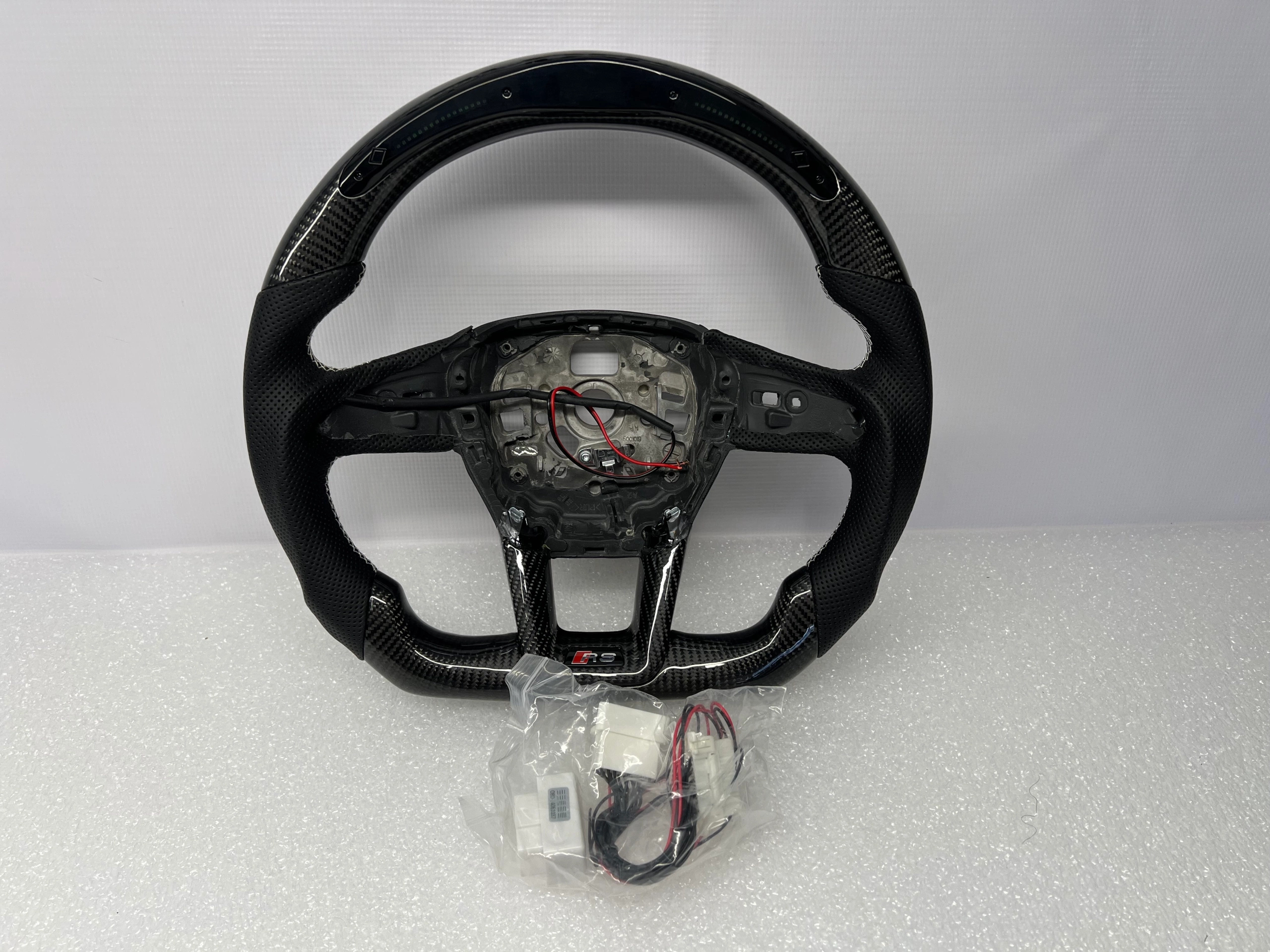 Volant Carbone AUDI A6 S6 RS6 C8 4K – Image 5