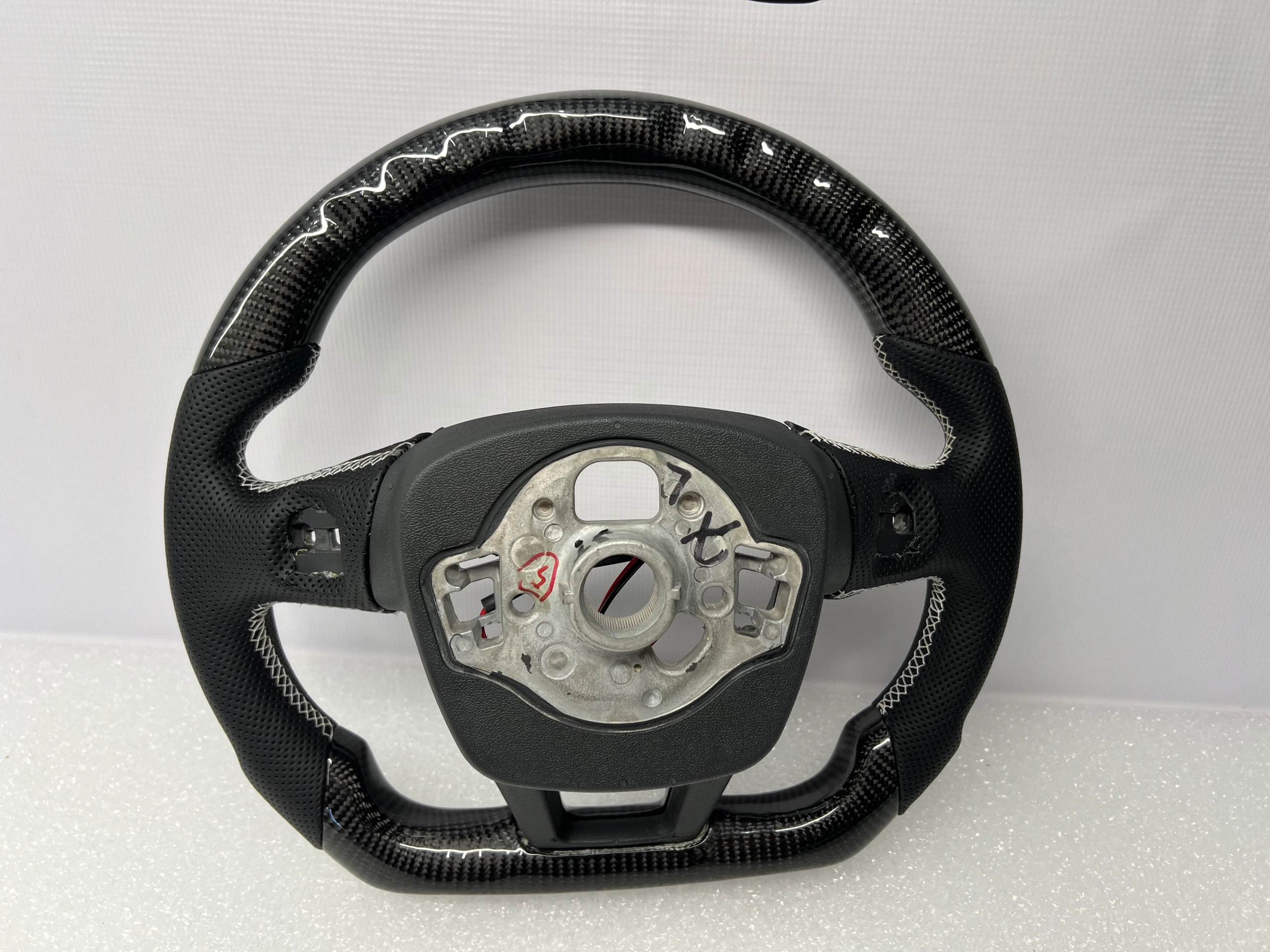 Volant Carbone AUDI A6 S6 RS6 C8 4K – Image 6