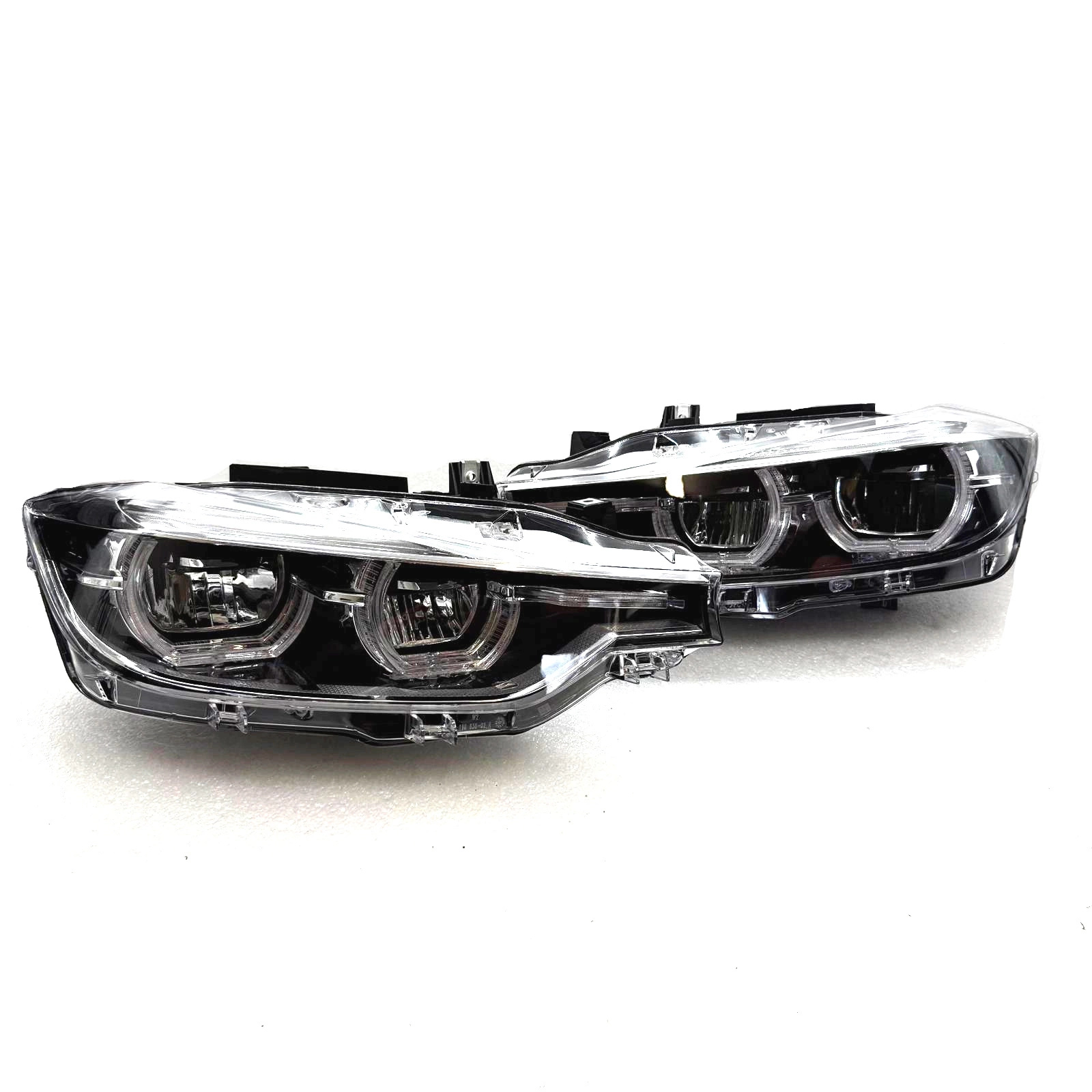 Phares avant LED BMW F30